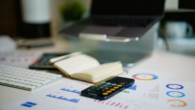 Kalkyl och budgetunderlag för ett takprojekt